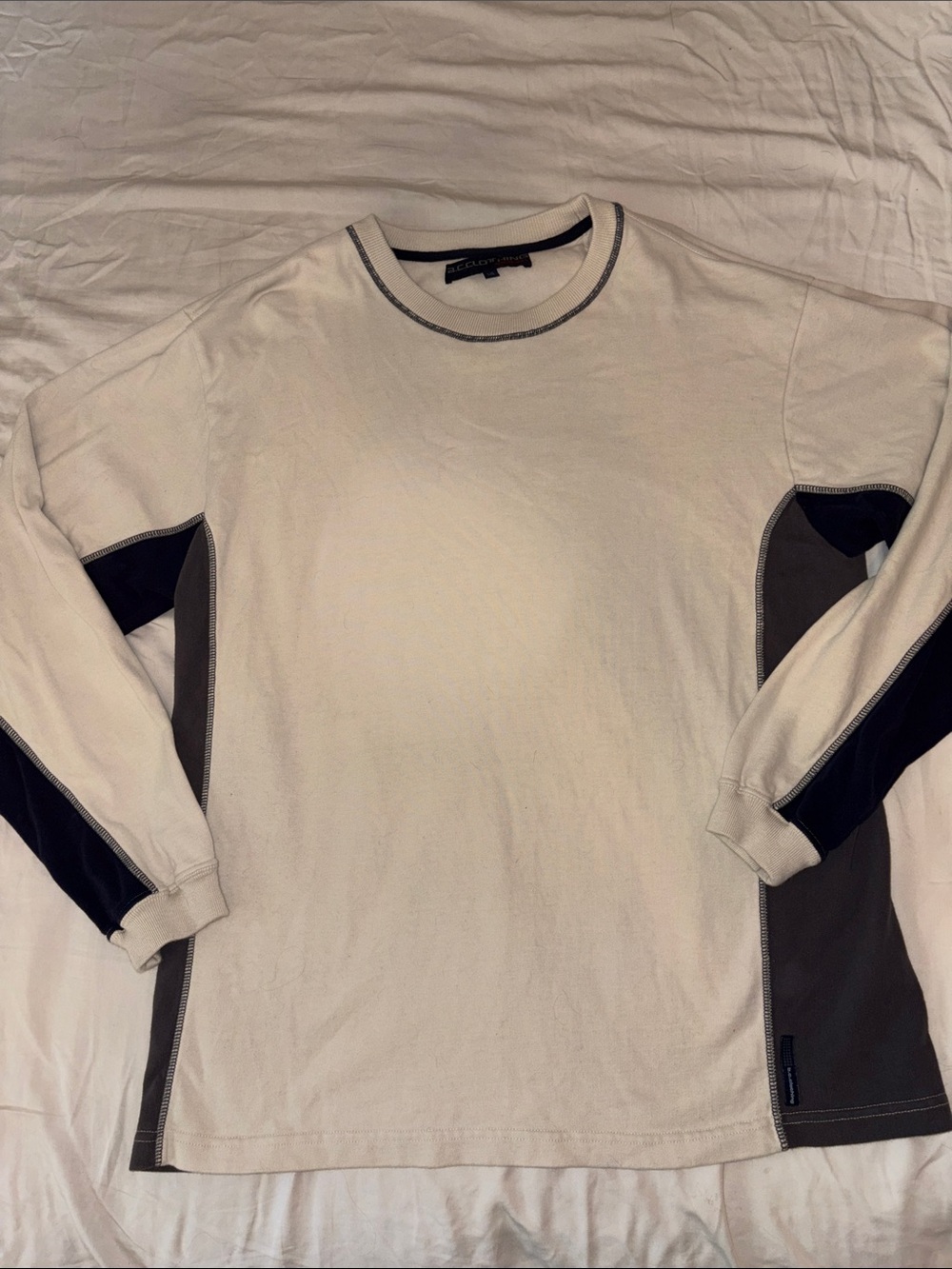 Men's Long-Sleeve Crewneck Shirt in Cream with Black & Gray Panels